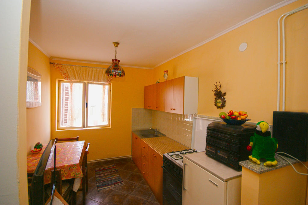 Guest House Robert I Mirna بالي المظهر الخارجي الصورة