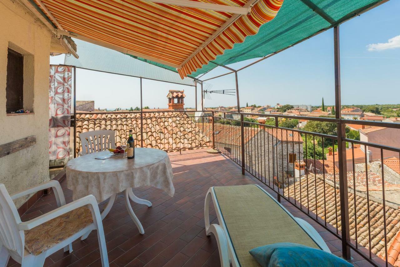 Guest House Robert I Mirna بالي المظهر الخارجي الصورة