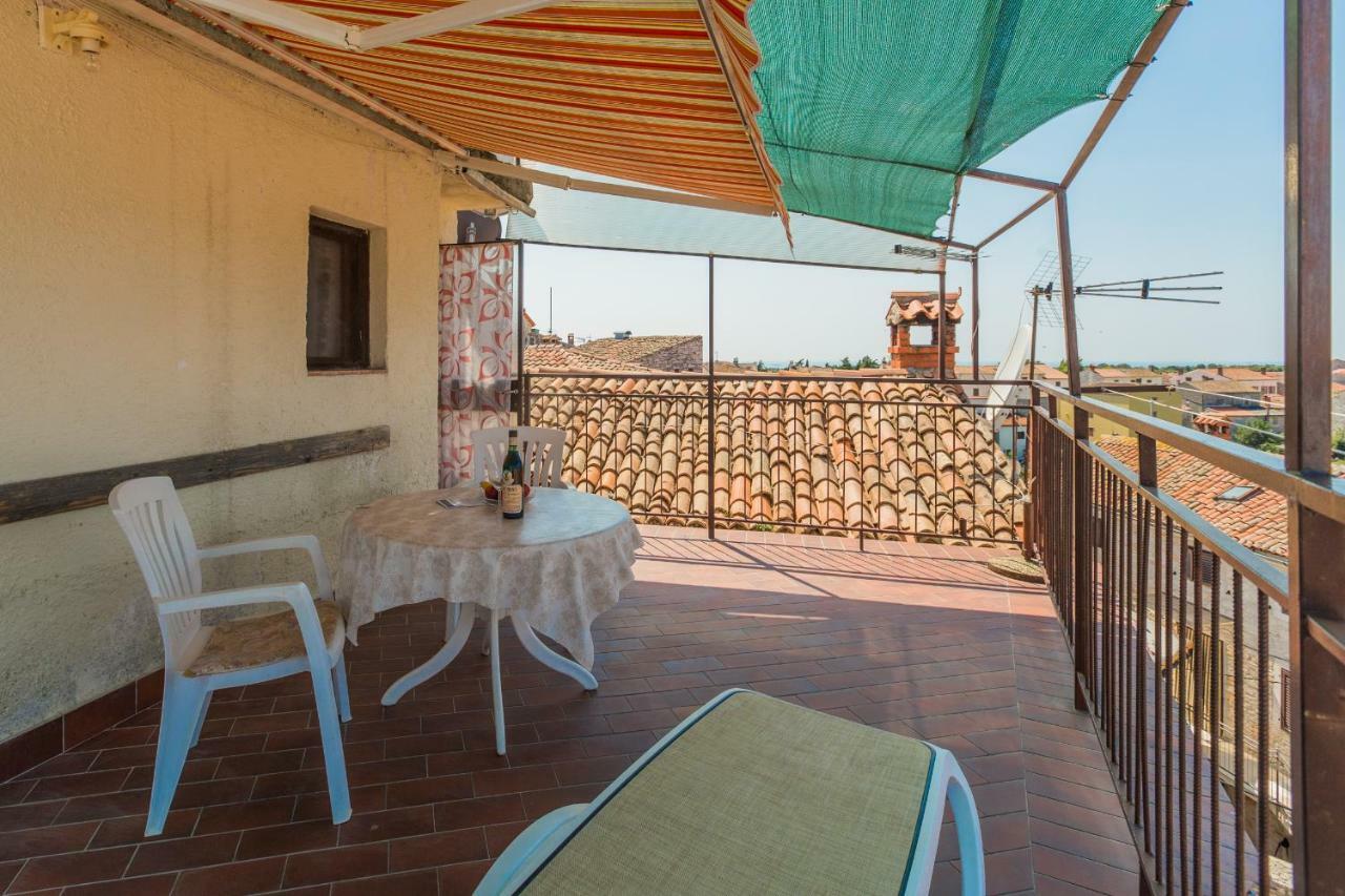 Guest House Robert I Mirna بالي المظهر الخارجي الصورة